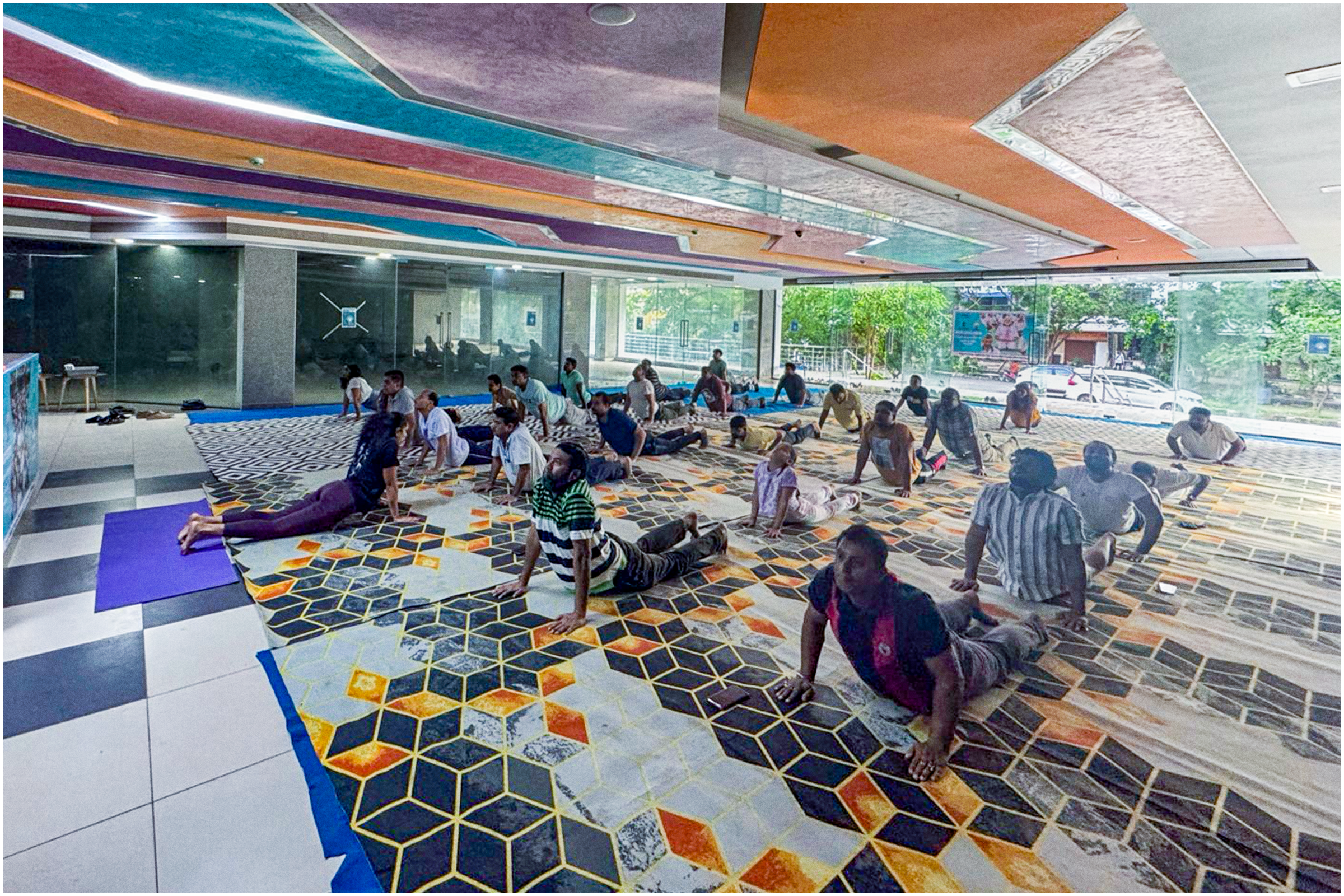 अंतरराष्ट्रीय योग दिवस 2025 पर, NHSRCL के विभिन्न कार्यालयों के कर्मचारियों ने एक साथ आकर योग की शाश्वत परंपरा का उत्सव मनाया